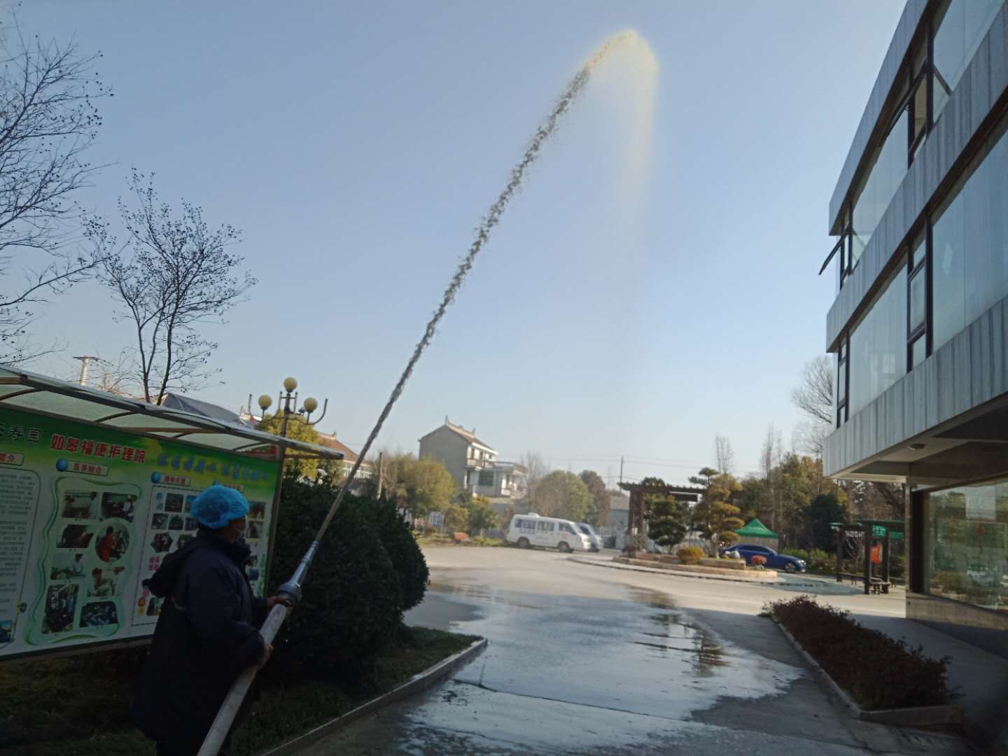 为在住长者撑起“安全”珍爱伞
