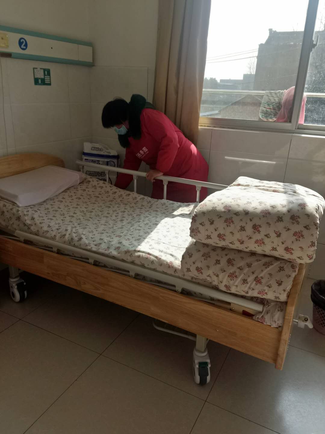 为在住长者撑起“安全”珍爱伞