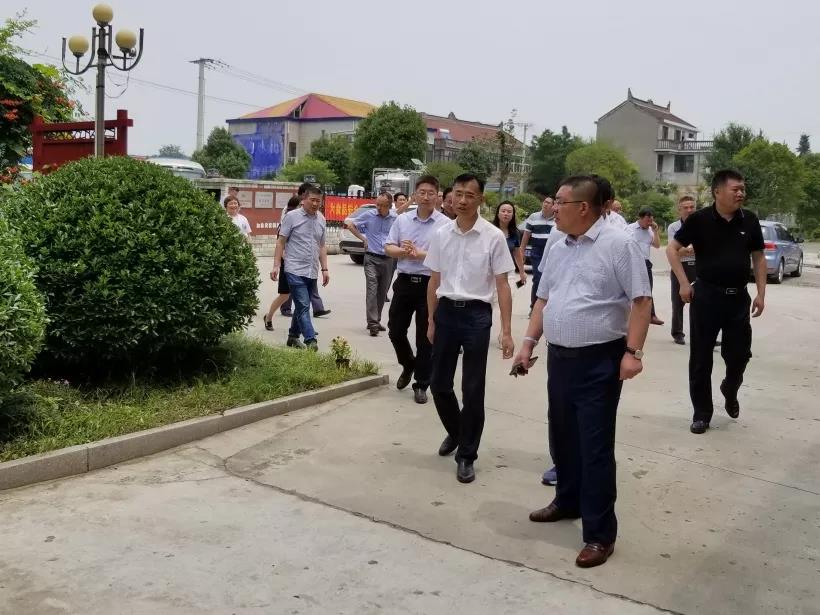 南通市当局向导一行到临福康•乐寿园调研、引导